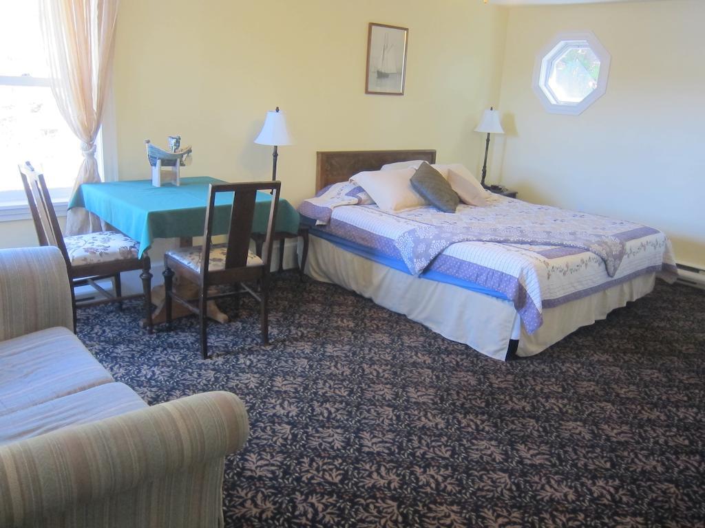 Salmon River Country Inn Head of Jeddore 객실 사진