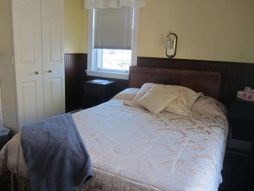Salmon River Country Inn Head of Jeddore 외부 사진