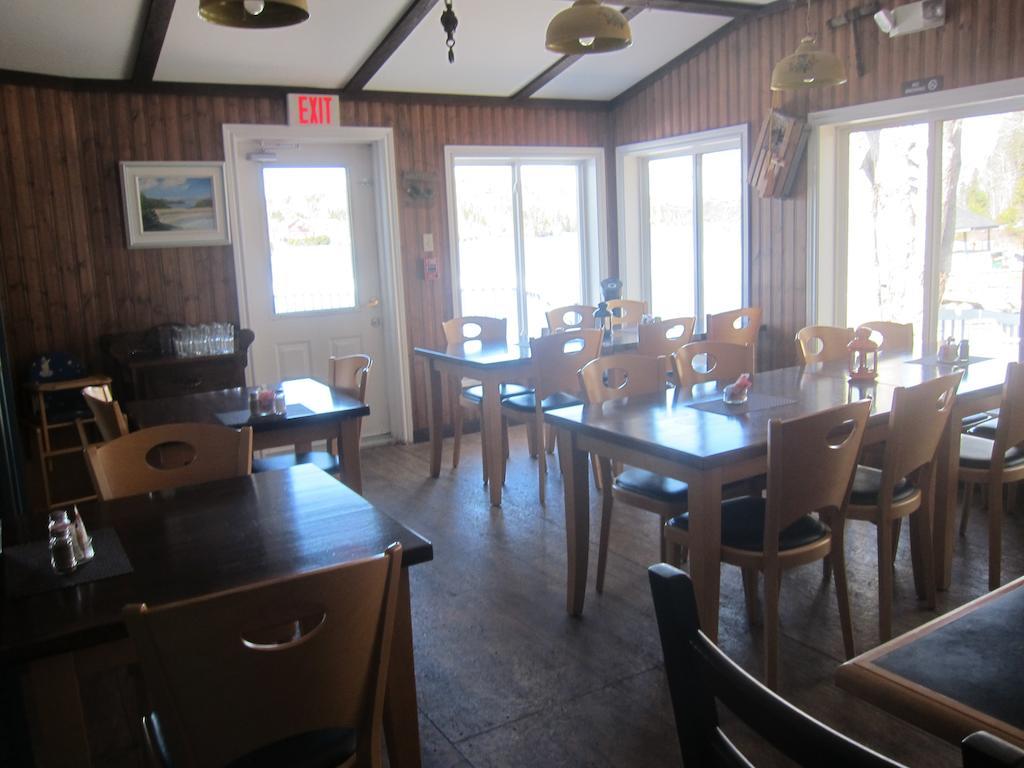 Salmon River Country Inn Head of Jeddore 외부 사진