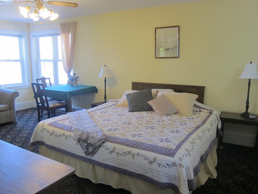 Salmon River Country Inn Head of Jeddore 객실 사진