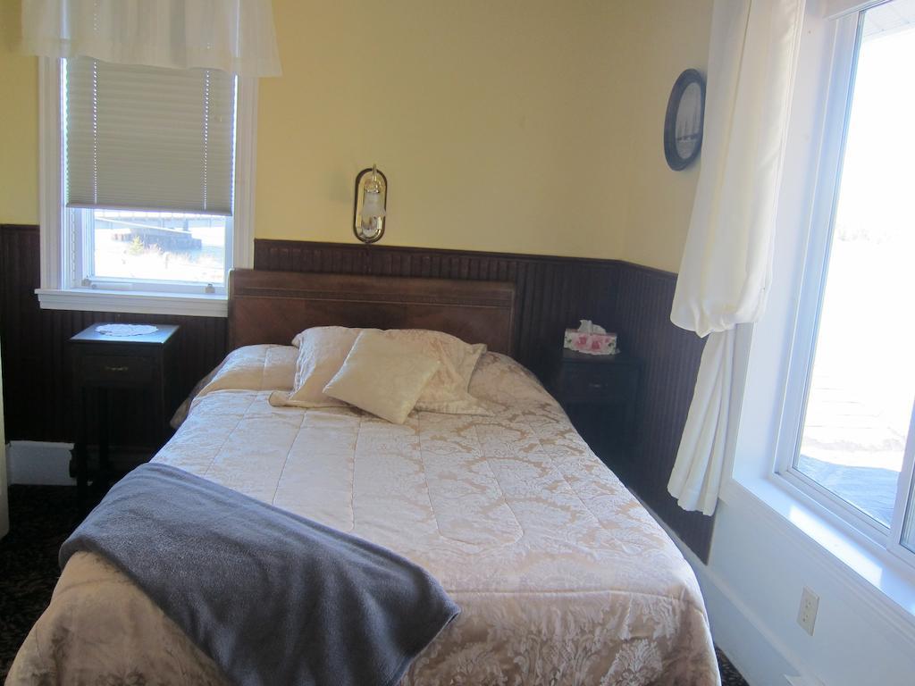 Salmon River Country Inn Head of Jeddore 외부 사진