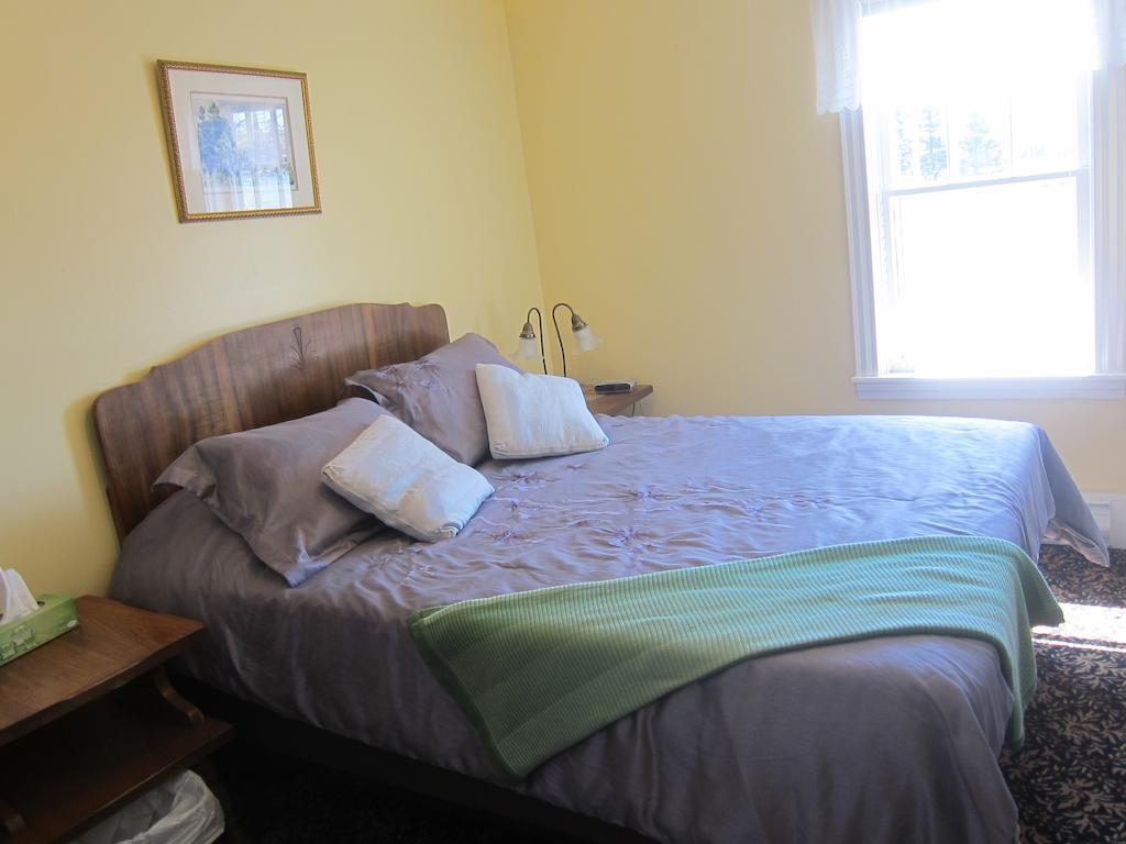 Salmon River Country Inn Head of Jeddore 객실 사진